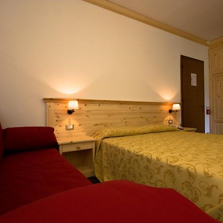 Sport Hotel Prodongo Brallo Di Pregola Room photo